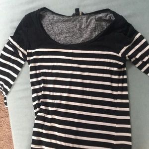 Banana republic, quarter length shirt.
